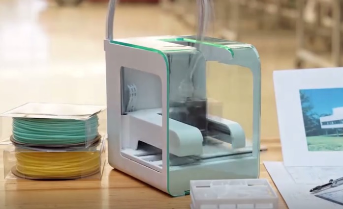 我国美院学生设计并研发出全球最小3D打印机